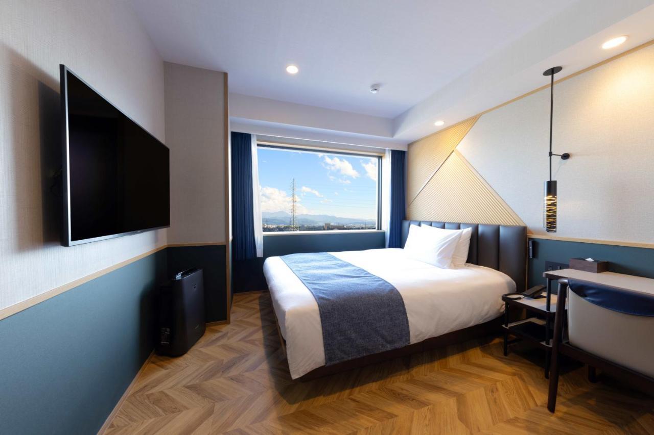 Aqa Hotel Premium Saku Buitenkant foto
